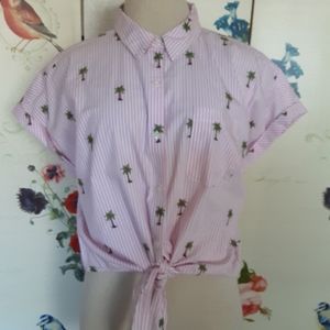 NWOT Ladies shirt.